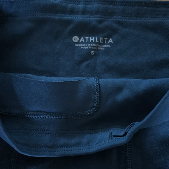 Athleisure wear Women’s size small. Athleta, UA, Nike, SHEIN - Picture 5 of 11